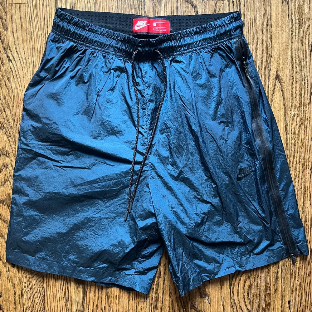 Nike tech fleece metallic shorts. Large
